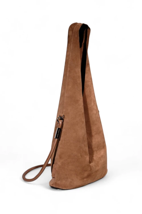 Evelyn Brown velvet-2-Photoroom.jpg