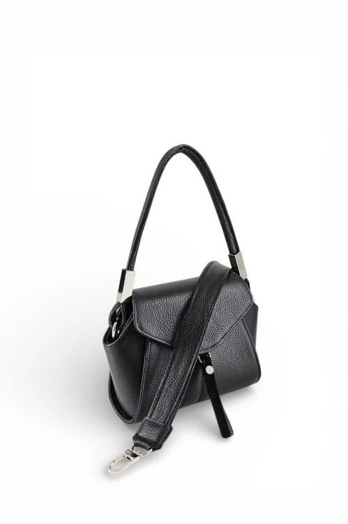 shell bag m black 2026 2.jpg