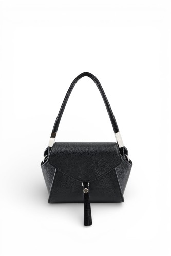 shell bag m black 2026.jpg