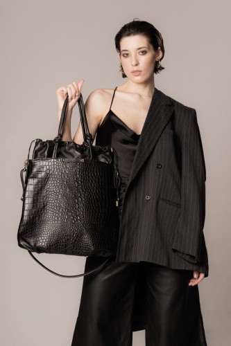 BUSINESS SHOPPER Black