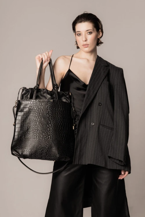 BUSINESS SHOPPER Black